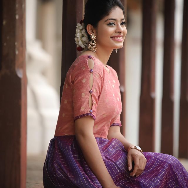 Beautiful-Tamil-Girl-Dharshana-ashokan-Photos031