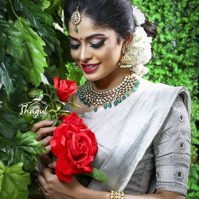 Beautiful-Tamil-Girl-Dharshana-ashokan-Photos097