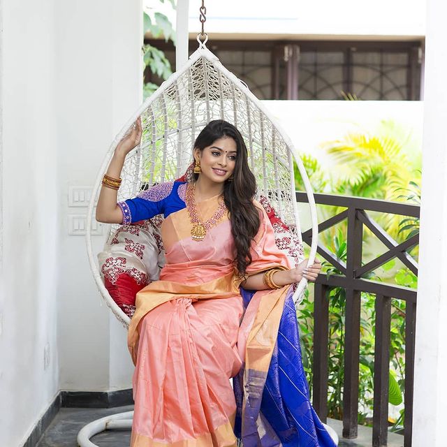 Beautiful-Tamil-Girl-Dharshana-ashokan-Photos103