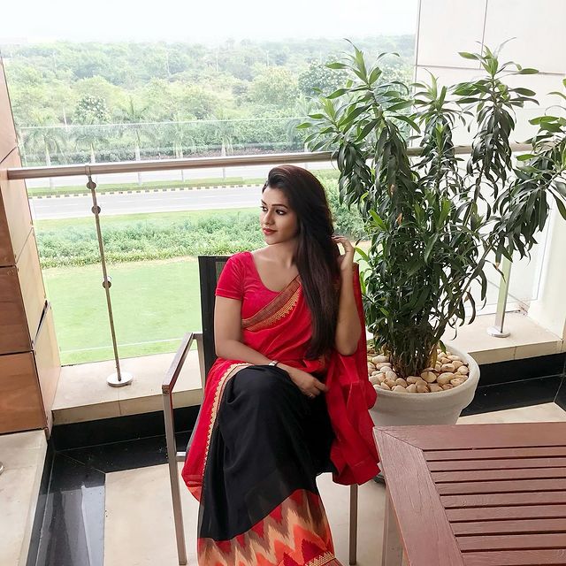 Leesha-Eclairs-Photos-Tamil-Actress-images031