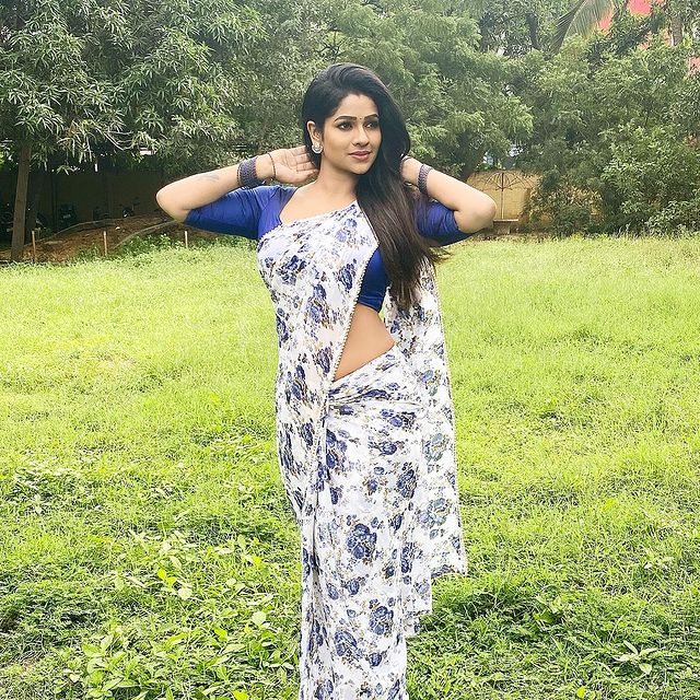 Leesha-Eclairs-Photos-Tamil-Actress-images098