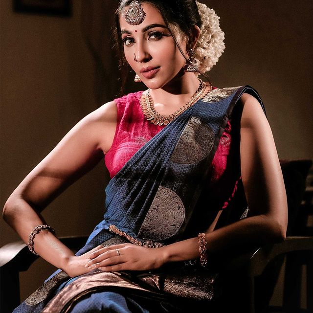 Parvati-Nair-Photos-Indian-Actress062