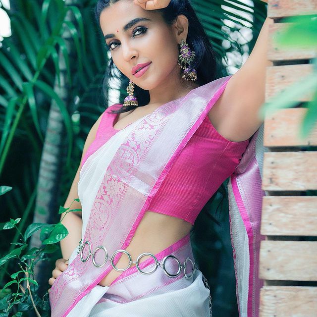 Parvati-Nair-Photos-Indian-Actress187