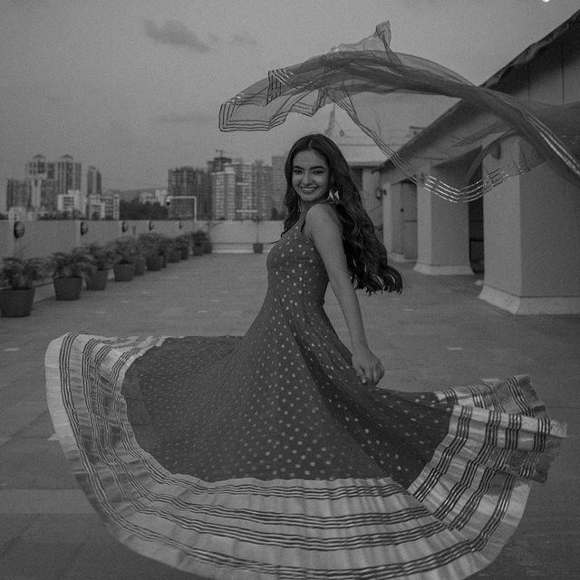 Anushka-Sen-Pic-Indian-Actress-Photos043