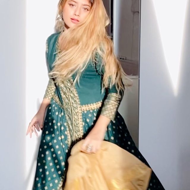 Arishfa-khan-Pics-Photos-Indian-Actress352